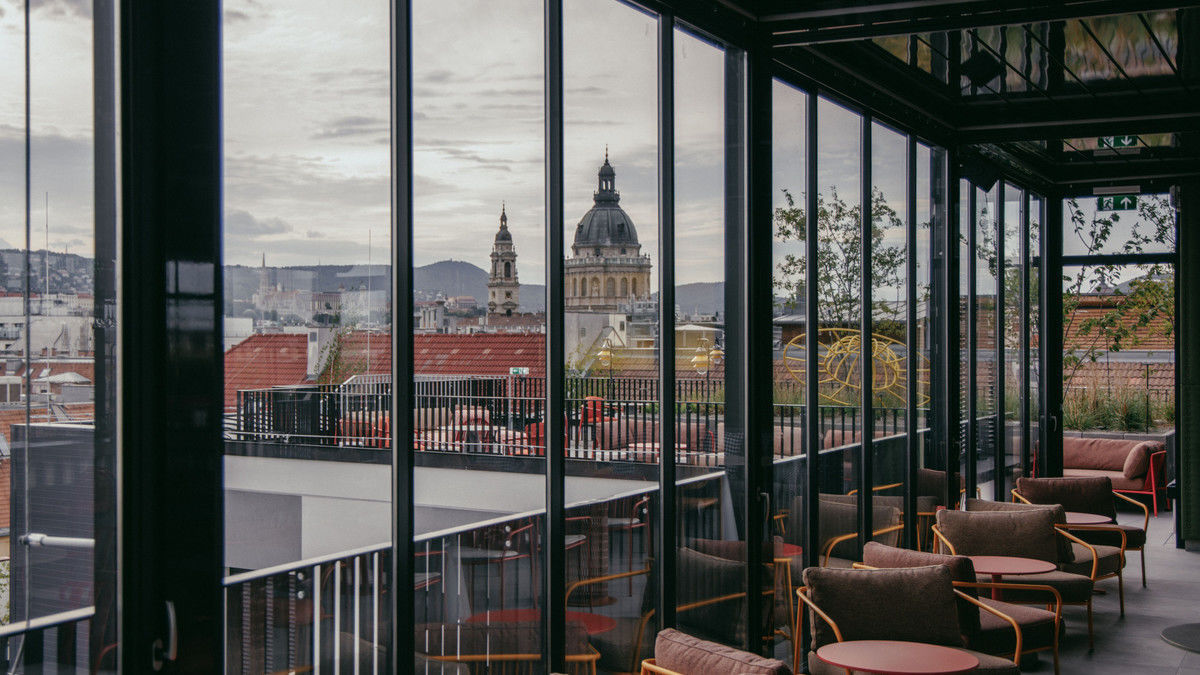 Novo Hotel Moxy em Budapeste Inaugura com um Toque Verde e Terra�o na Cidade